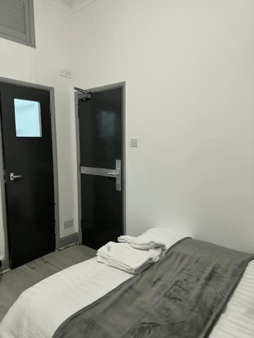 1 Bedroom Studio Next To King'S Cross St Pancreas Station ロンドン エクステリア 写真
